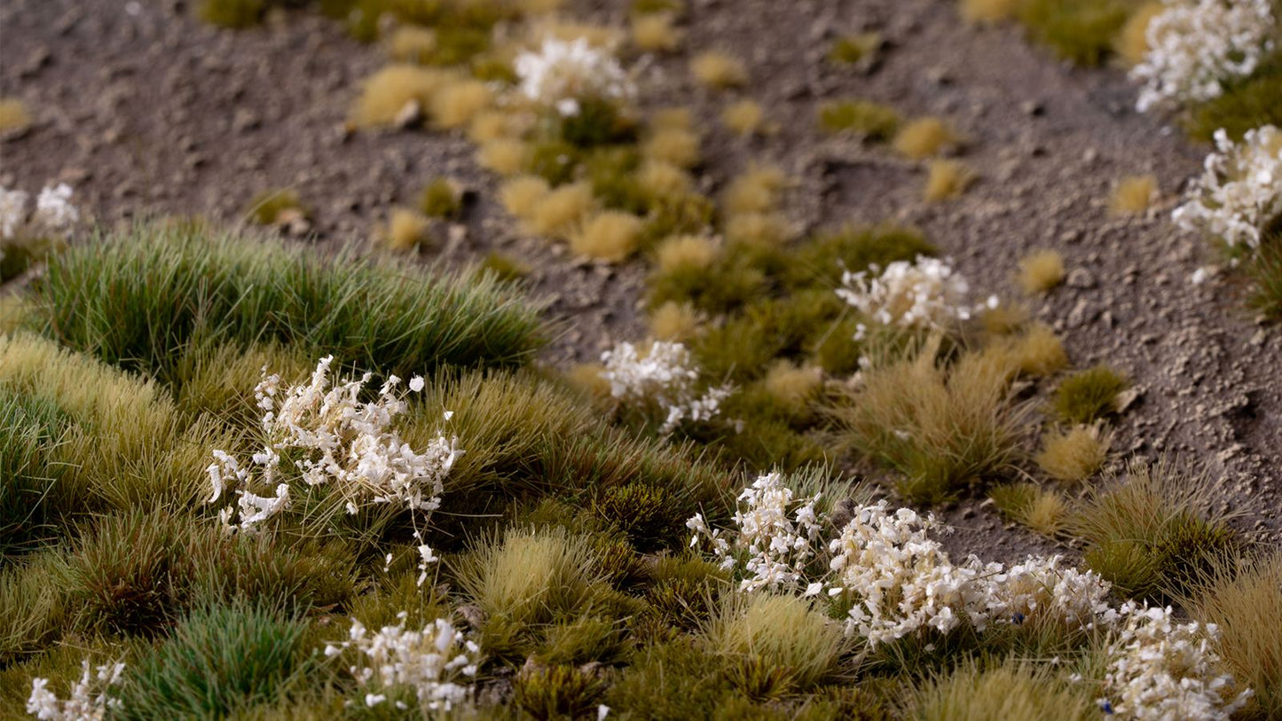 GamersGrass White Flowers